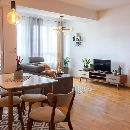 Skopje Station Apartment Exteriör bild